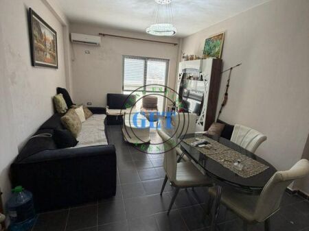 Shitet Apartament 1+1 | Shkëmbi i Kavajës, Durrës