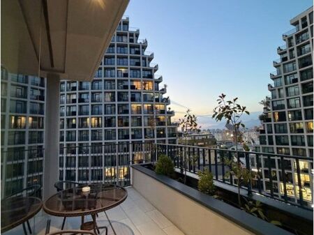 Jap ambient per zyra ne Lake View Residence