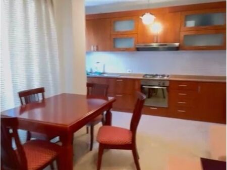 2+1,te kolombi liqeni i thate,600 euro,ofrohet dhe parkim ekstra 100 euro