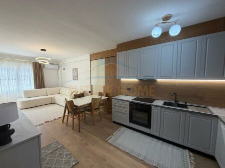 Shitet, Apartament 1+1, Unaza e Re