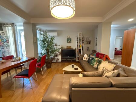 Shitet apartament 2+1+2 ne Bllok, Tirane