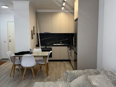 JEPET ME QERA APARTAMENT ME MOBILIM FRINGO TE RI ,1+1 NE RRUGEN JORDAN MISJA , 600 EURO