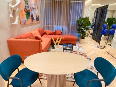 JEPET APARTAMENT LUKSOZ 1+1+BLK ME QIRA TE SQUARE 21-100.000 LEKE