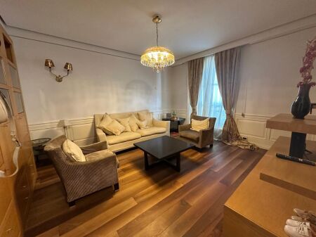 🏢Tek Pazari i Ri jepet me qera apartament 1+1,i mobiluar 700Euro (i diskutueshem)    