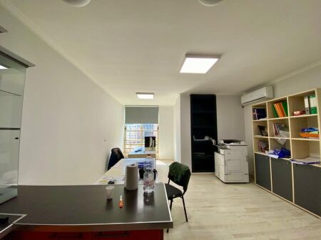 Apartament 2+1 per shitje pas Square 21