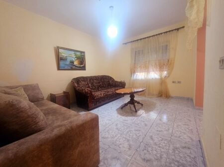 Jepet me qira apartament 2+1