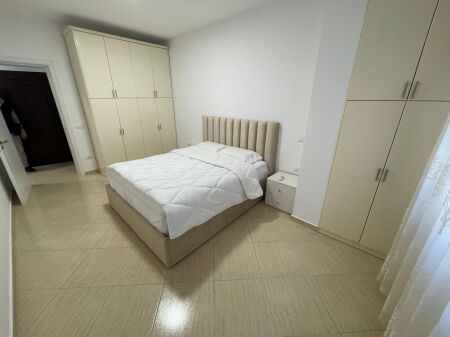 🏡✨ ME QIRA – Apartament 1+1 në Lungomare, Vlorë ✨🏡