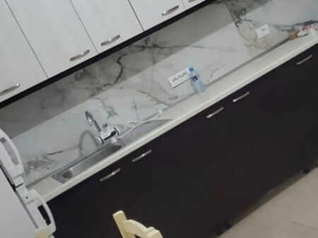 APARTAMENT 1+1. 37000 LEKE.ISH PARKU I AUTOBUZAVE
