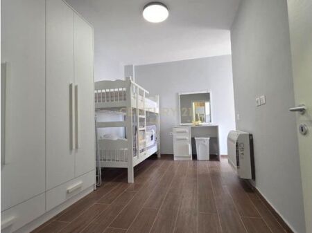 SHITET SUPER APARTAMENT 2+1 ME PAMJE DETI NE QERRET!