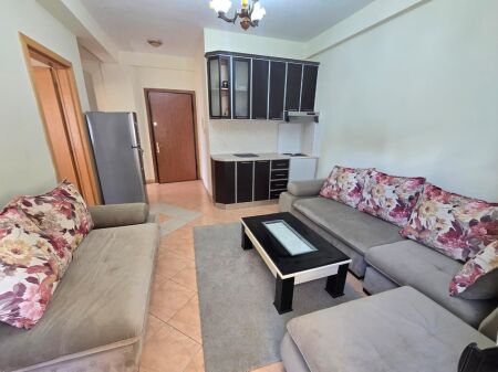 Apartament 1+1 Ne Shitje Prane Kompleksit Freskia Golem