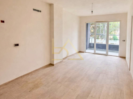 Shitet Apartament – Golem, Durrës
