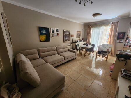2+1,te liqeni i thate,buze rruge,750’euro