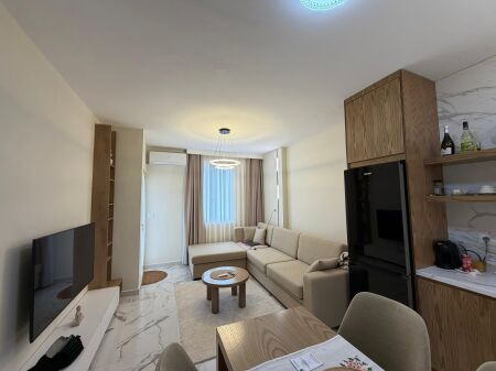 Apartment 1+1 for sale in Golem !