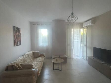 Jepet me Qira Apartment 2+1+2 tualete
