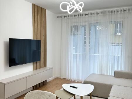 Affitto | Appartamento 2 + 1 Via Dibres | 700 €/mese