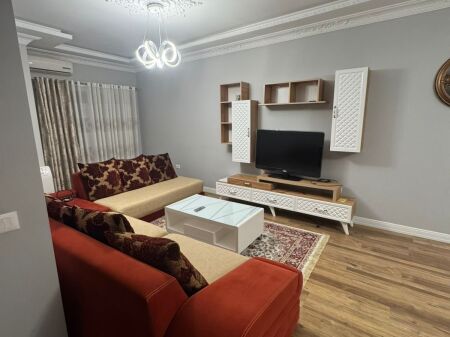 Jepet me qira apartament 2+1 në Yzberisht, pranë Grand Gallery.