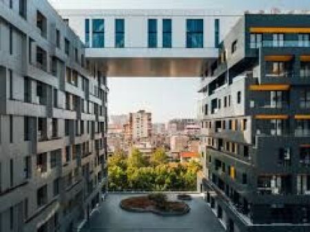 Shitet, Studio Apartament, Rruga e Kavajës, "Kompleksi Square 21"