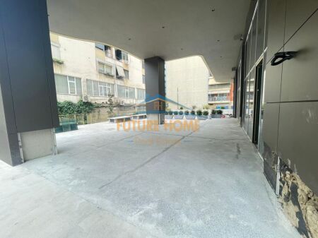 Qira, Ambient Biznesi, prane stadiumit Air Albania,Tirane.