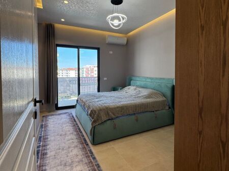 🏡 Shitet Apartament 1+1  📍 Rruga Skënderbeu, Golem
