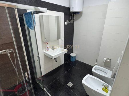 Apartament 1+1 Me Qira në Kompleksin Delijorgji, Tiranë - 650€ | 70 m²