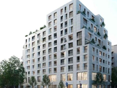 Shitet Apartament me verande prane Diplomatit, Rruga Medar Shtylla