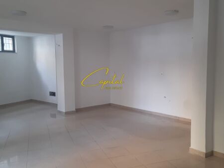 NEGOZIO IN AFFITTO 65 M2 ALI DEMI 65.000 LEKE