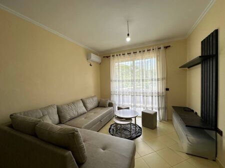 Jepet me Qira Apartament 1+1 ne Fresk! 380 € /Muaj