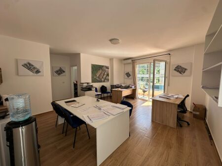 Shitet Apartament 2+1+2 Tualete , Kopshti Zoologjik