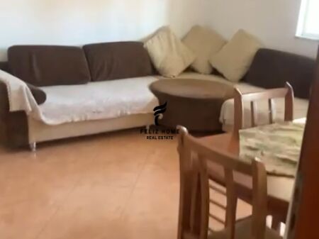 SHITET APARTAMENT 3+1 PAZARI RI 19.000.000 LEKE FH-75440