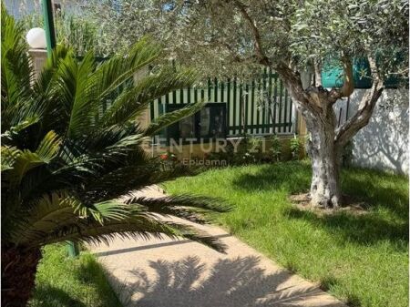 Appartamento 2+1 in Affitto nel Quartiere 17, Durrës