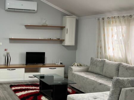 Apartament me qera 2+1+parkim Qytet Studenti