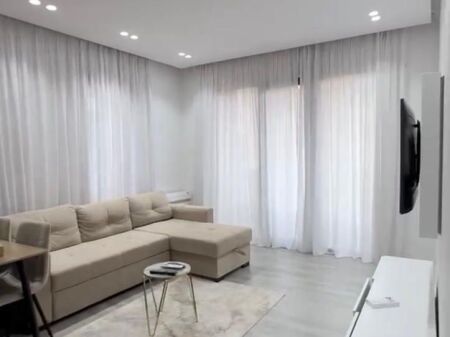 🏢Rruga Siri Kodra,jepet me qera apartament1+1,i mobiluar.65,000 Leke