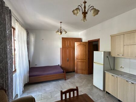 GARSIONERE 30000 LEKE.BULEVARDI I RI