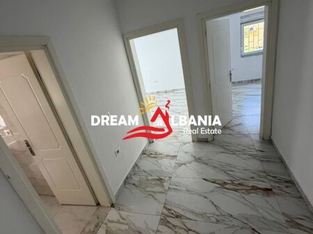 Affittasi ufficio 2+1 a Zog te Zi, Tirana (ID 42611540)
