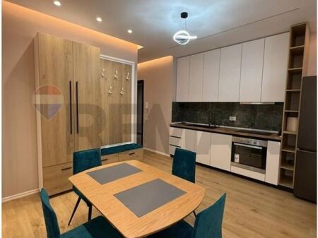 Apartament 2+1+Parkim me qera Mine Peza