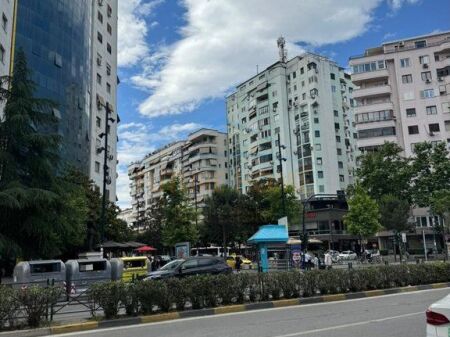 SHITET APARTAMENT 1+1 , STACIONI I TRENIT 