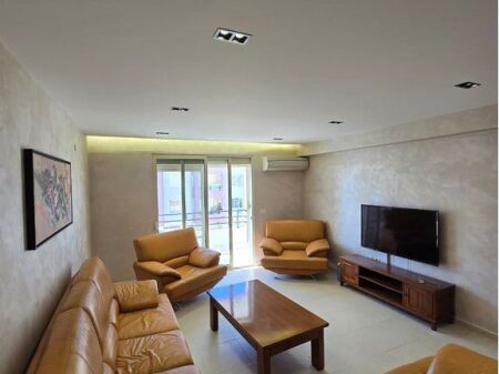 Jepet me qera apartament 2+1 tek Kompleksi Malajzan!! 500 € /Muaj