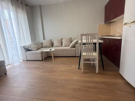 Apartament 1+1 per qera ne Fresk !