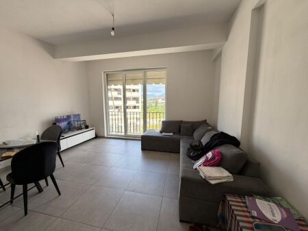 🏡 Apartment 3+1+2 for rent 📍 At 5 Maji, earthquake buildings