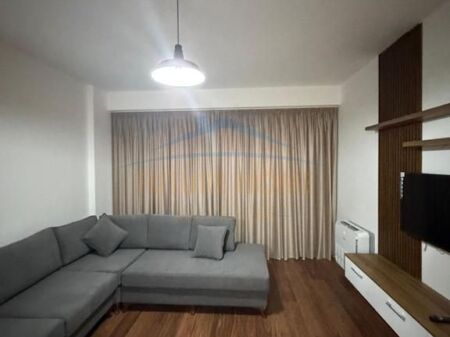 Jap apartament me qera te urban gate