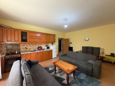 Apartament ne shitje Vlorë prane shkollës se muzikës