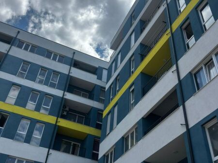 Shitet apartament 2+1 tek Univers City!