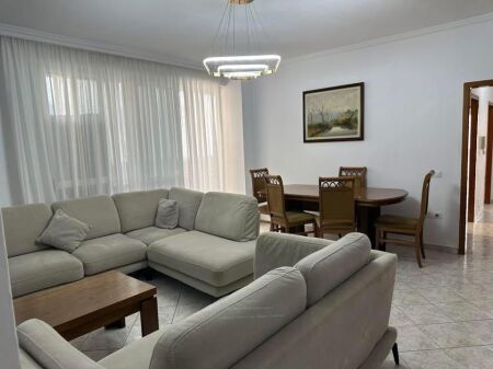 Qera | Apartament 3 + 1 | Selvia | 700 €/muaj