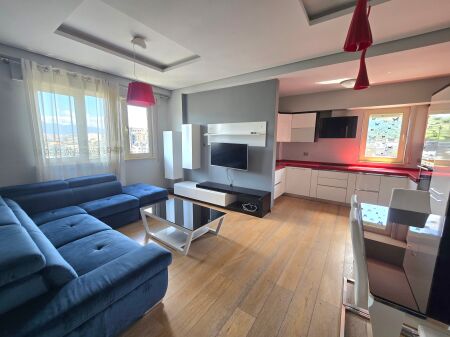 Apartamente 2+1 Ne Shitje, Me Pamje Mbi Liqenin e Thate