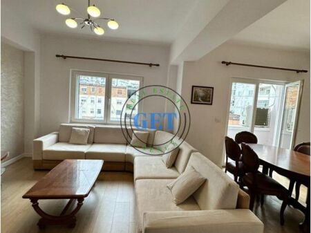 🏡 Shitet Apartament 2+1 në Durrës – Pranë Markatës së Fruta-Perimeve