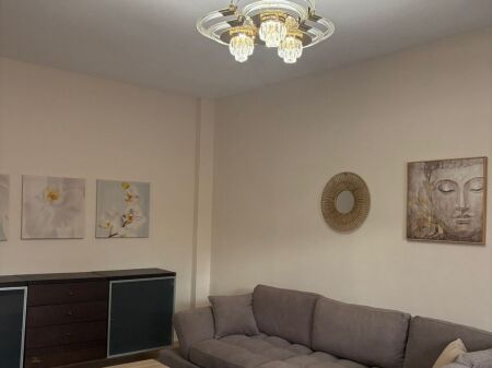 Qera | Apartament 2 + 1 | Rruga e Elbasanit-Pallati i Brigadave | 700 €/muaj