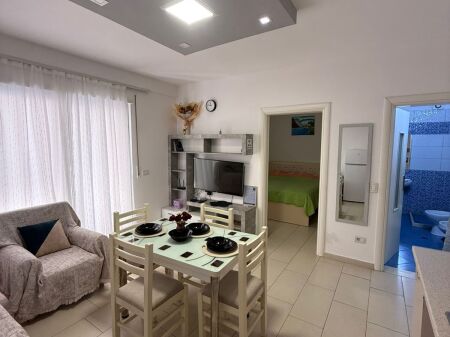 Apartament 1+1 me qera në Stacionin e Parë të Plazhit