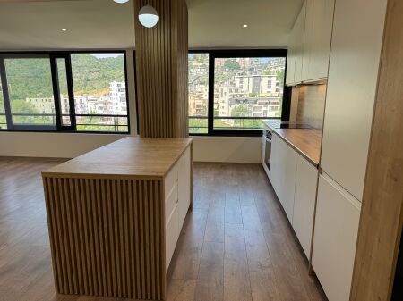 Appartamento 2+1 in vendita Lago Secco
