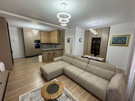 🏢 Jepet me qera 3+1+2 +Parkim 📍Tirana Garden Building,Rruga e kavajes💶 2,000€/muaj