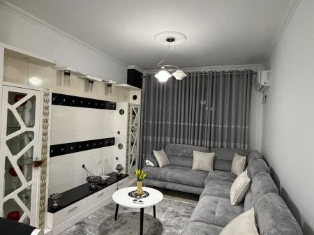 APARTAMENT 1+1 ME QIRA YZBERISHT